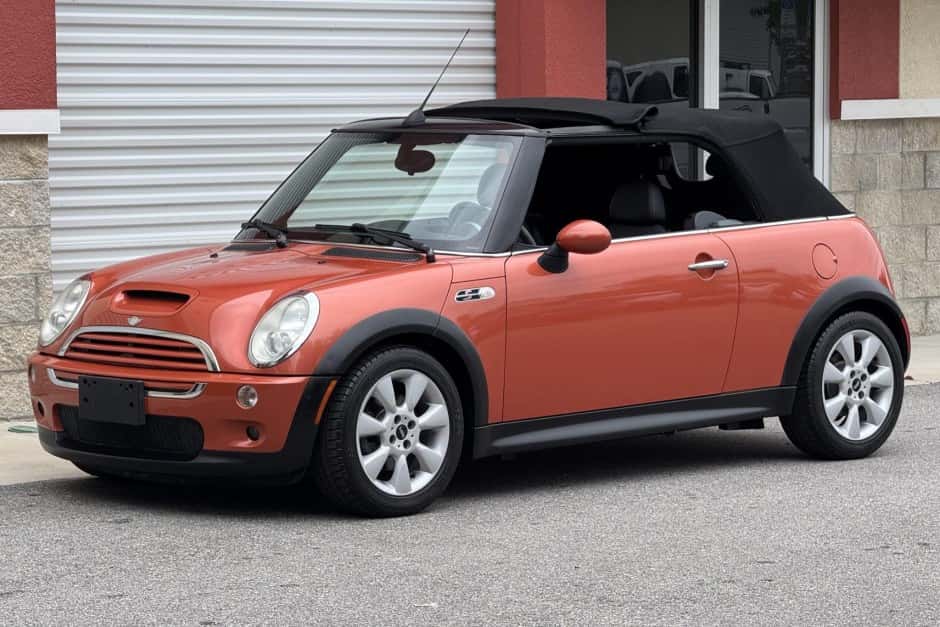 2005 Mini R52 Cooper Convertible sold for $7,500