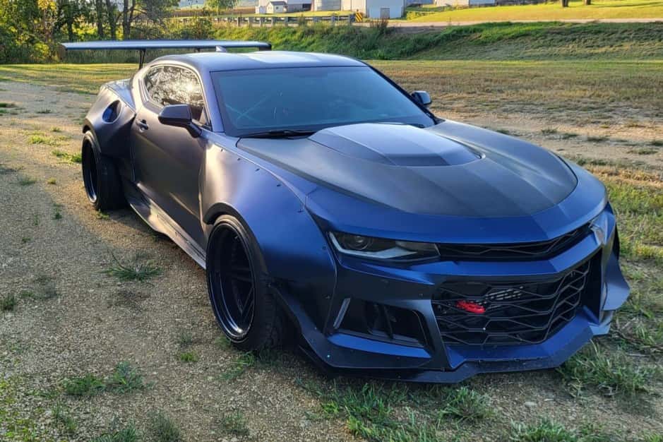 2017 Chevrolet Camaro 6th Generation 2016-2024 sold for $25,000