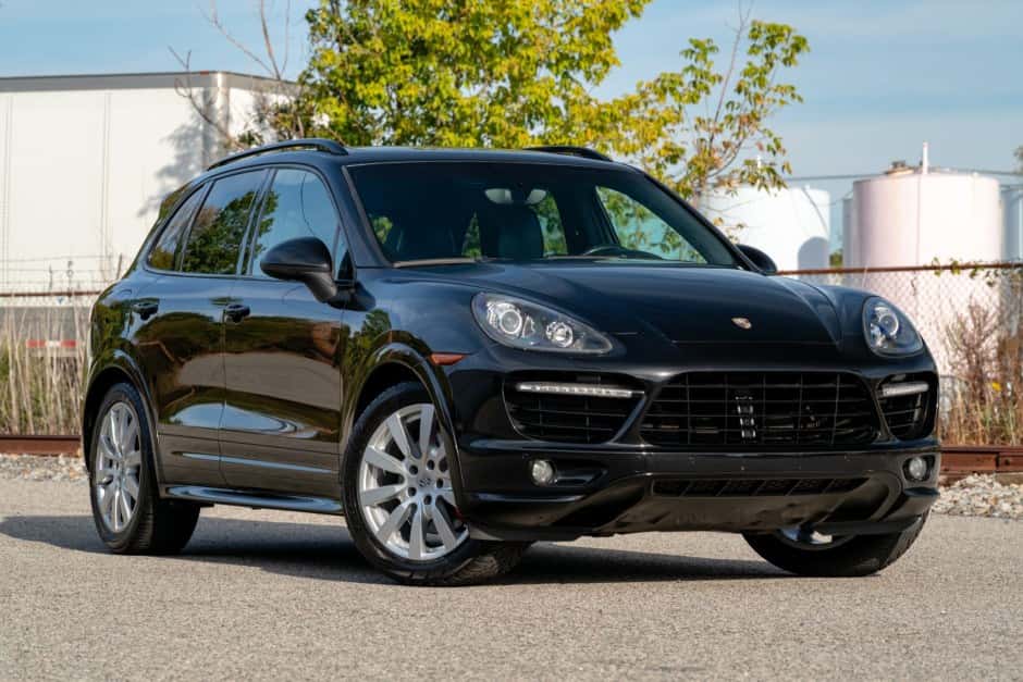 2013 Porsche 958 Cayenne (2011-2018) sold for $20,250