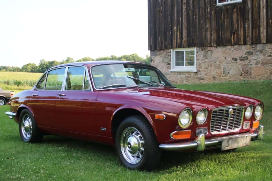 1973 Jaguar XJ Series 1 (1968-1973) sold for $6,300