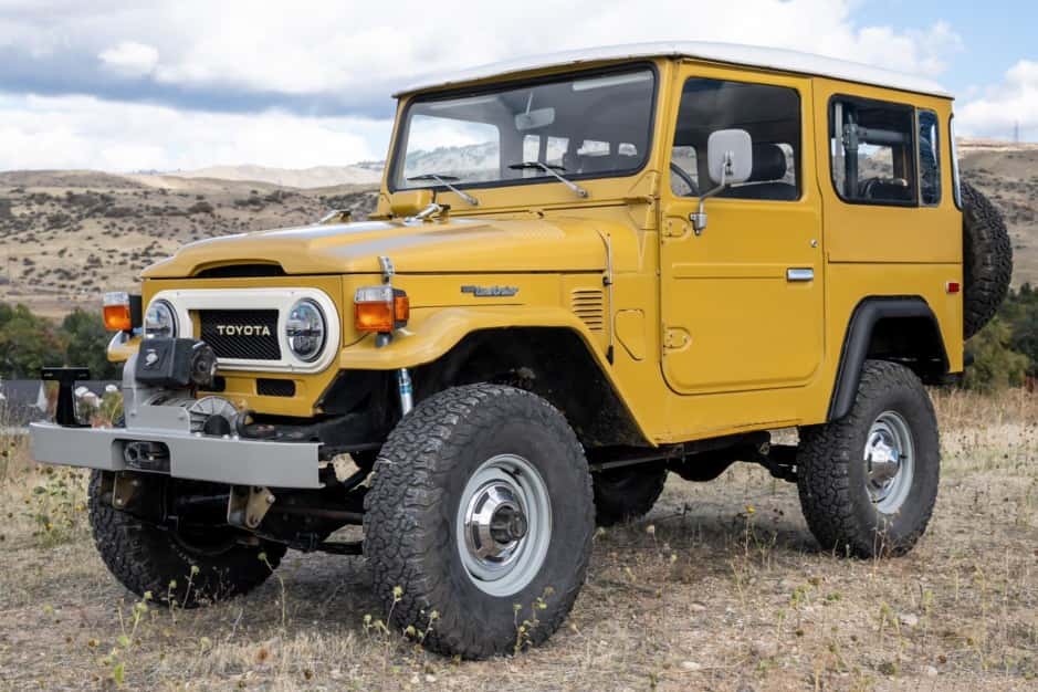 1977 Toyota Land Cruiser FJ40 sold for $45,750