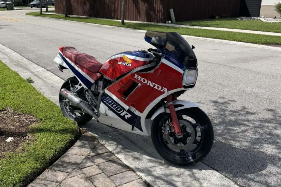 1985 Honda VF & VFR sold for $1,000
