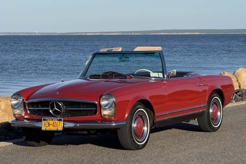 1966 Mercedes-Benz W113 SL sold for $62,500