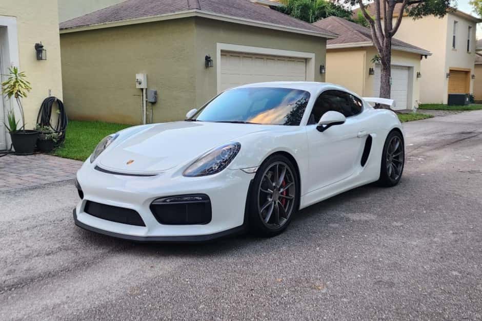 2016 Porsche Cayman GT4 sold for $84,000