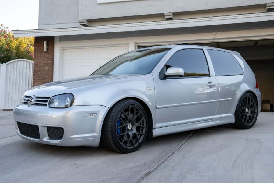 2004 Volkswagen R32 sold for $24,000
