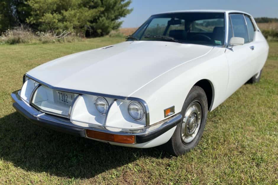 1972 Citroen SM sold for $18,835