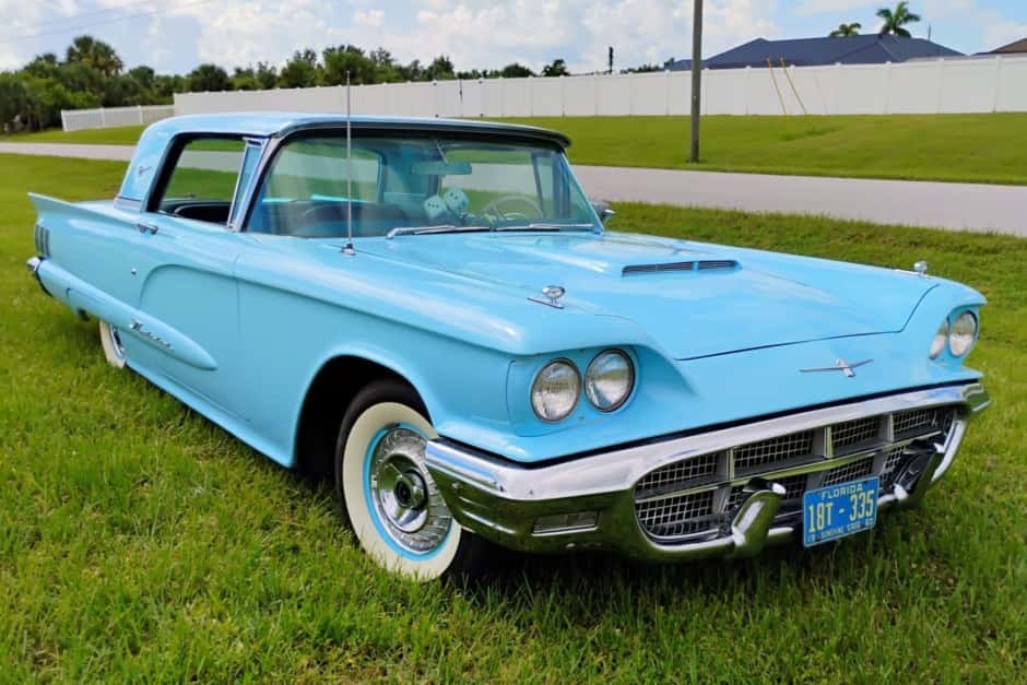 1960 Ford Thunderbird (1958-1960) sold for $11,000