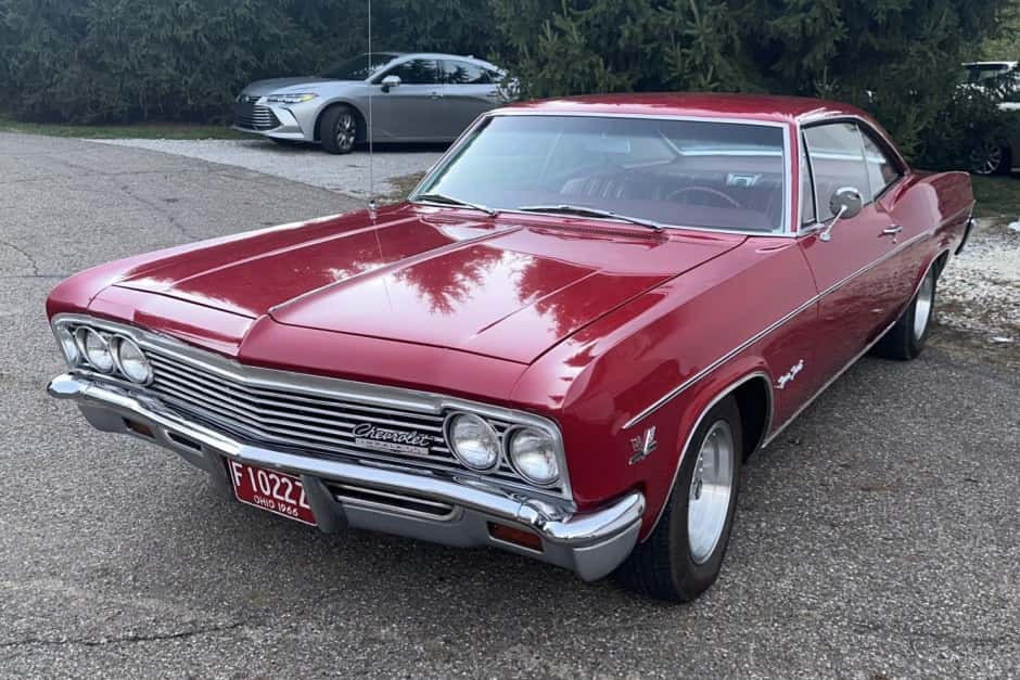 1966 Chevrolet Impala (1965-1970) sold for $23,500