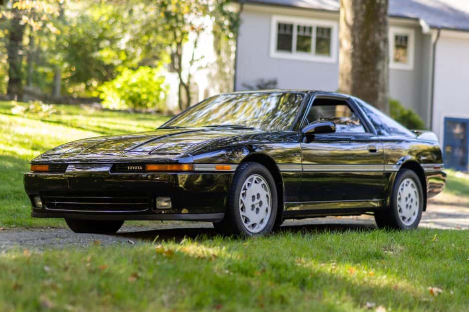 1989 Toyota Supra A70 (1986-1992) sold for $10,250