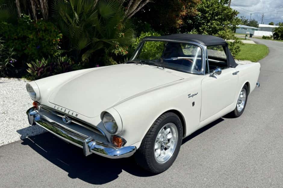 1965 Sunbeam Tiger sold for $32,000