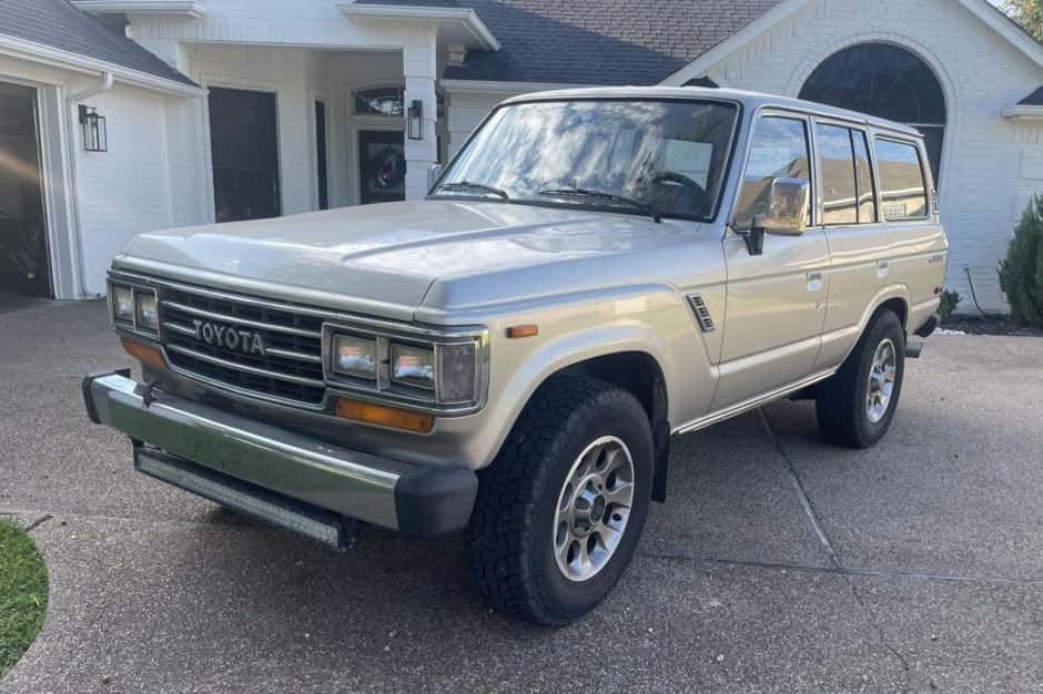 1990 Toyota Land Cruiser 60-Series sold for $24,300