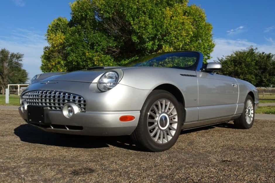 2004 Ford Thunderbird (2002-2005) sold for $7,300