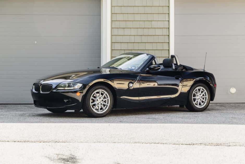 2005 BMW Z4 Roadster E85 sold for $10,275