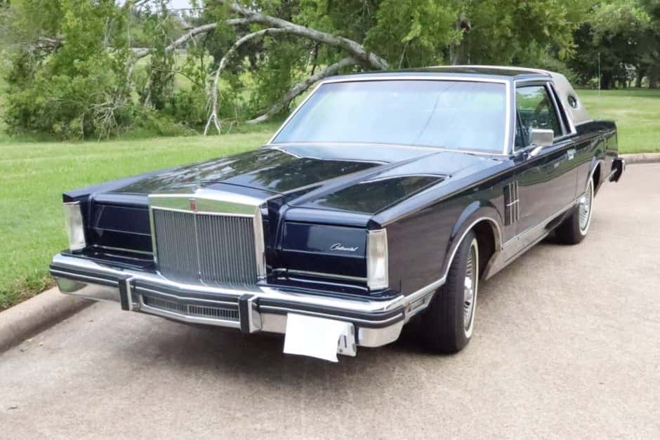 1980 Lincoln Continental Mark VI (1980-1983) sold for $7,100