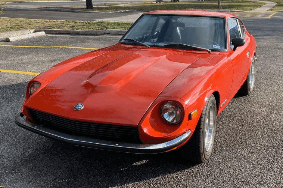 1974 Datsun 260Z sold for $12,500