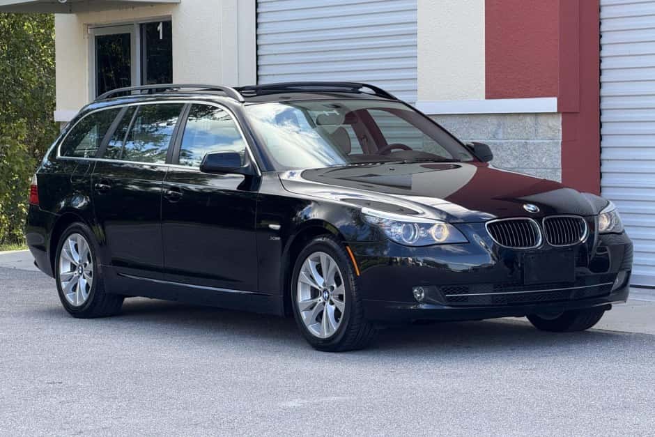 2010 BMW E61 5-Series Touring sold for $13,750