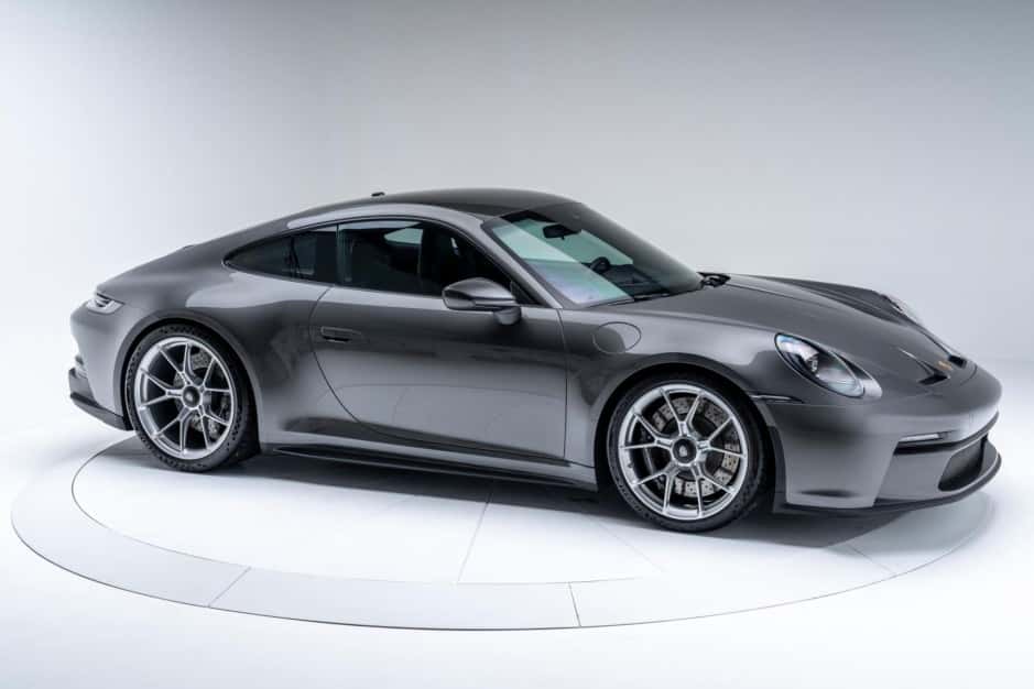 2022 Porsche 992 GT3 sold for $204,000
