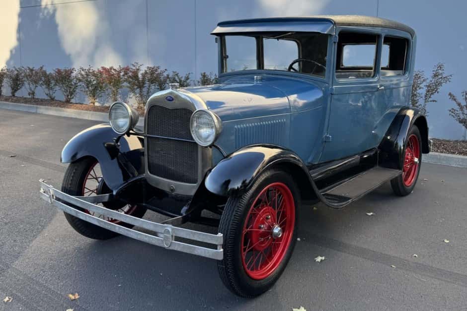 1929 Ford  sold for $7,129