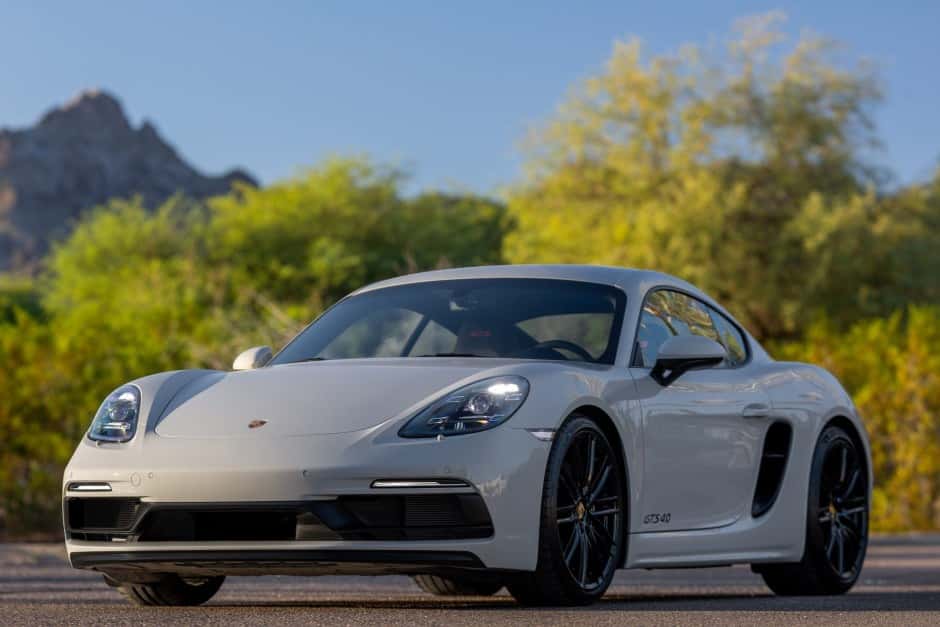 2025 Porsche 982 718 Cayman sold for $108,666