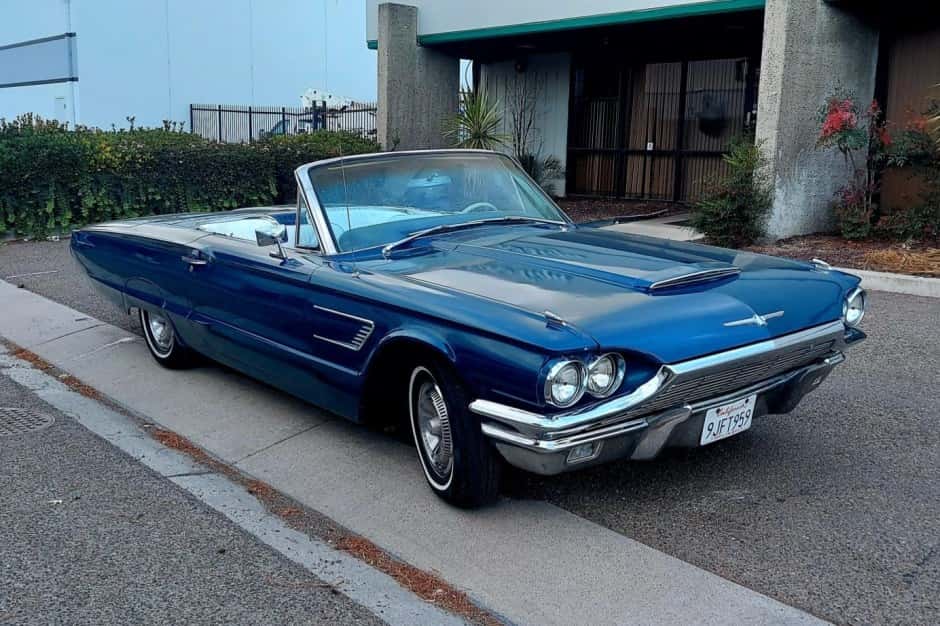 1965 Ford Thunderbird (1964-1966) sold for $17,777