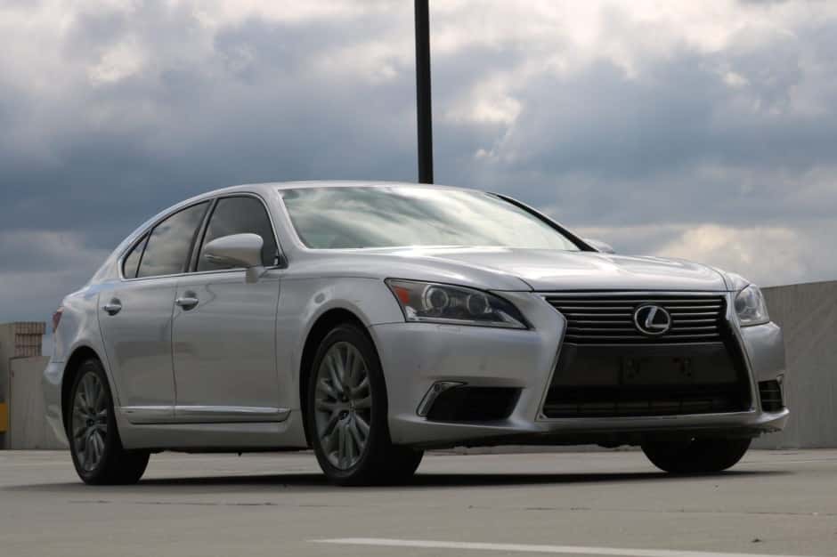 2013 Lexus LS Sedan sold for $22,500
