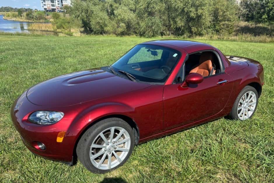 2008 Mazda NC MX-5 Miata sold for $16,250