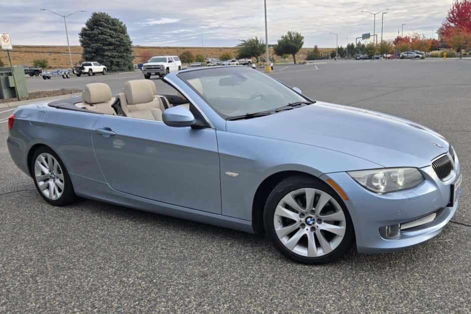 2012 BMW E92/E93 3-Series Coupe & Convertible sold for $21,555
