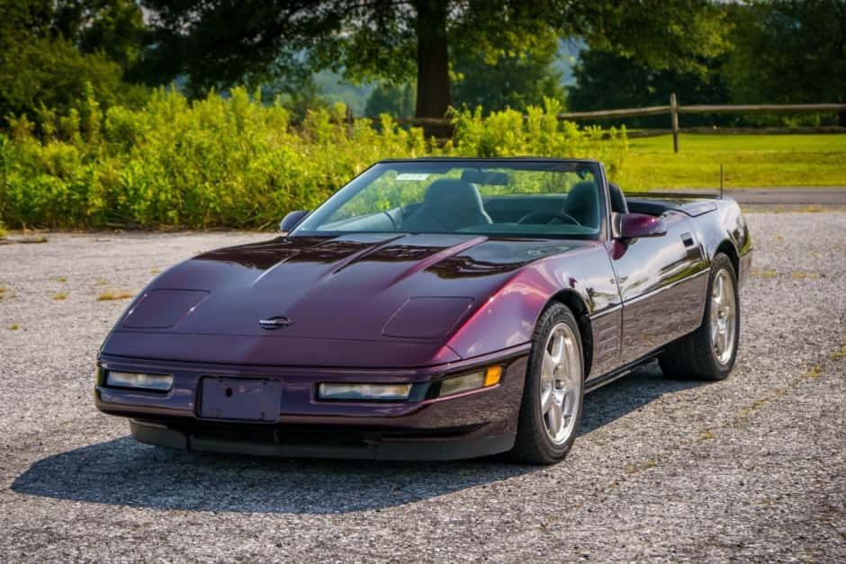 1994 Chevrolet Corvette C4 Convertible (1992-1996) sold for $9,100