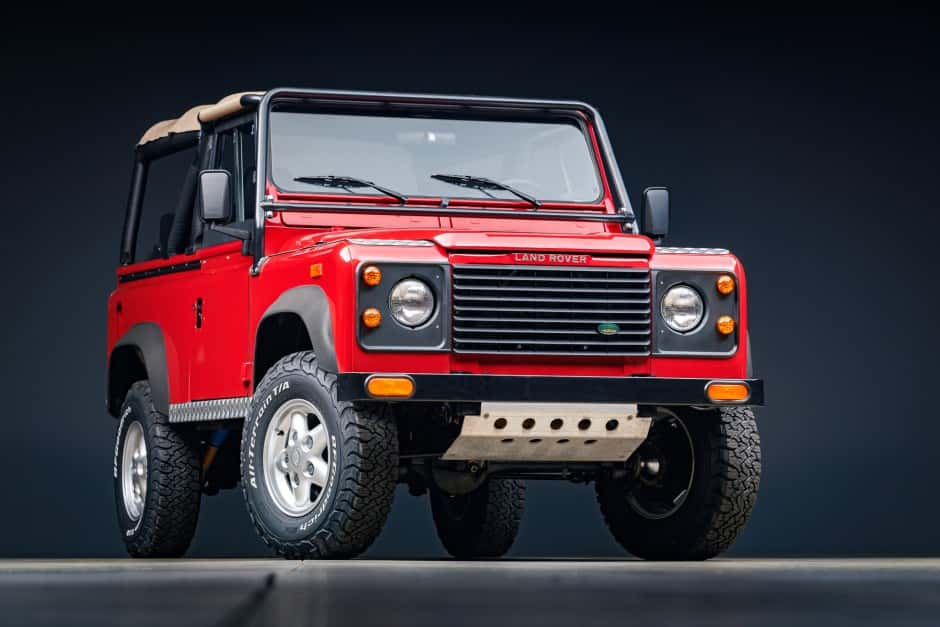 1994 Land Rover Defender 90 NAS sold for $52,500
