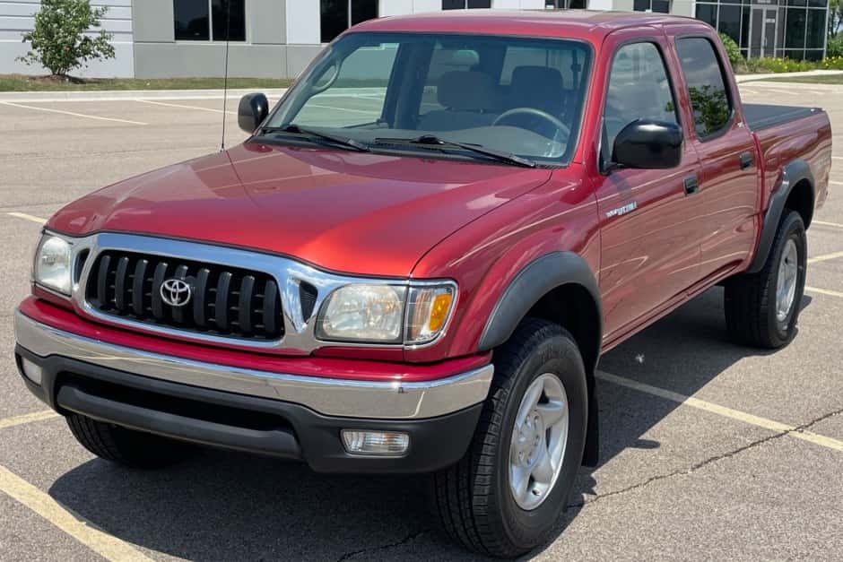 2002 Toyota Tacoma (N1X0 1995-2005) sold for $17,501