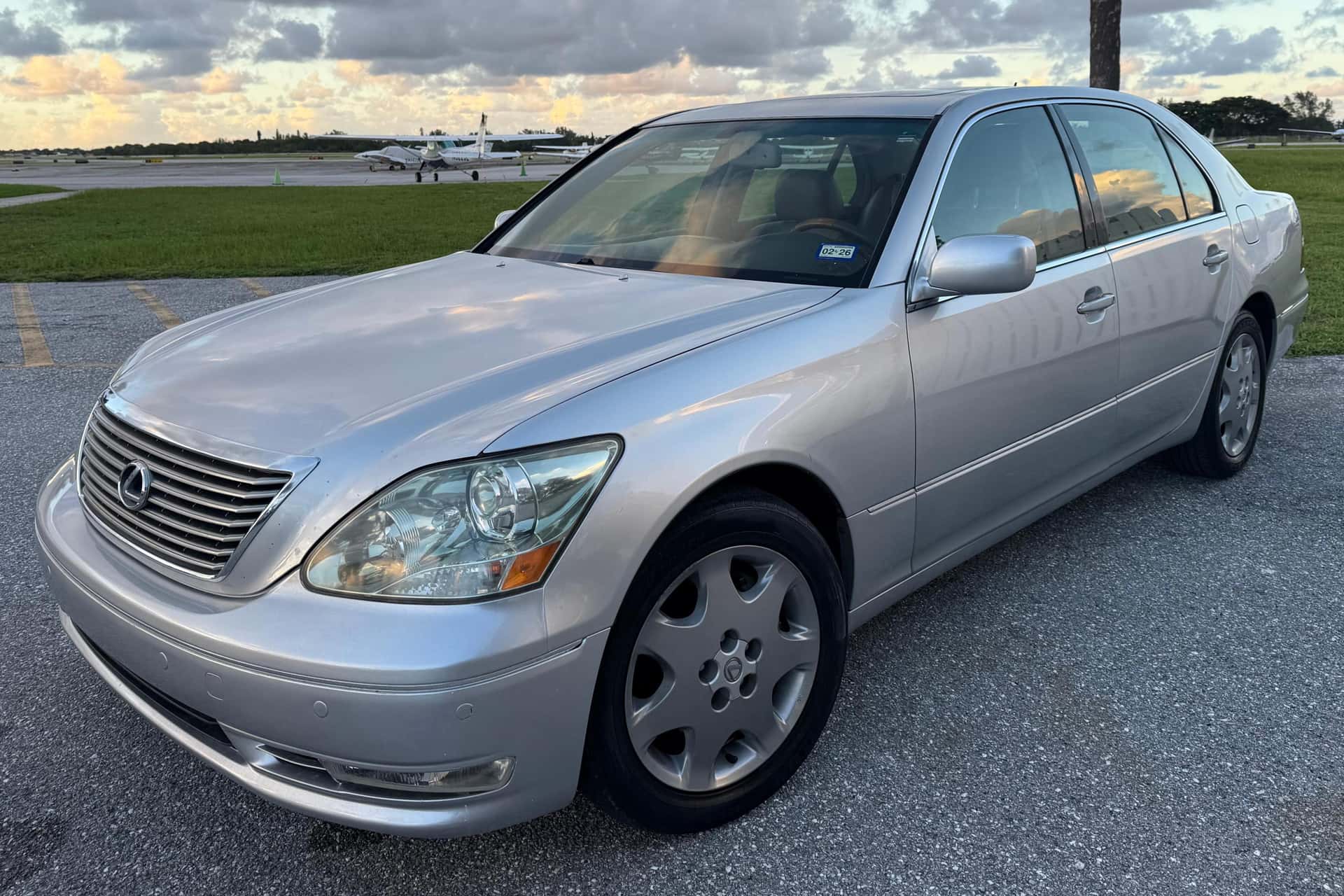 2004 Lexus LS sold for $9,200