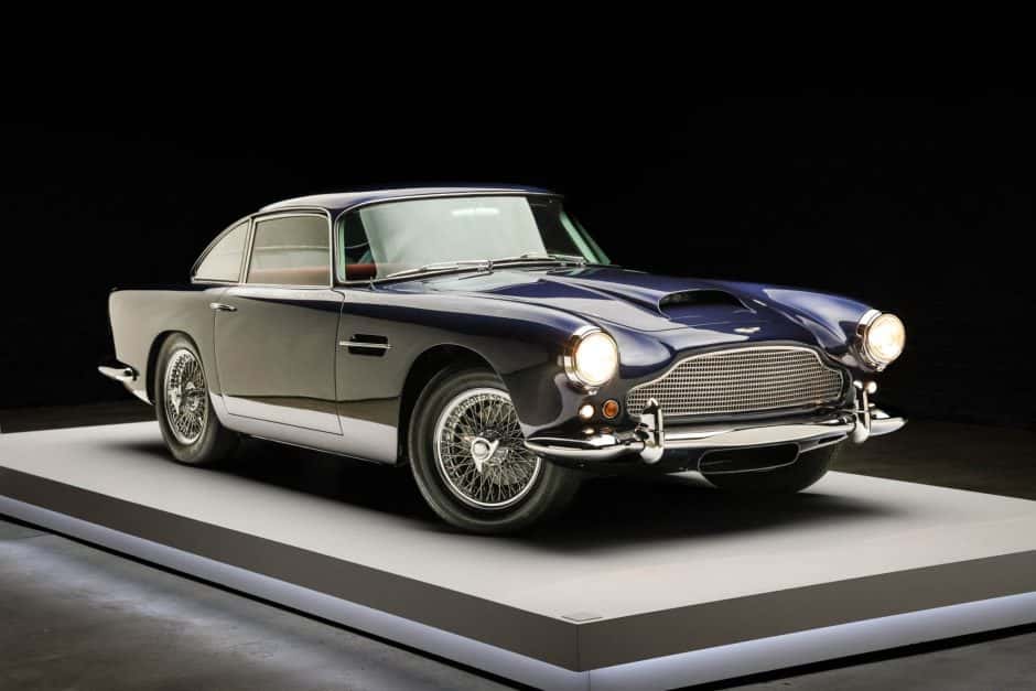 1961 Aston Martin DB4 sold for $510,000