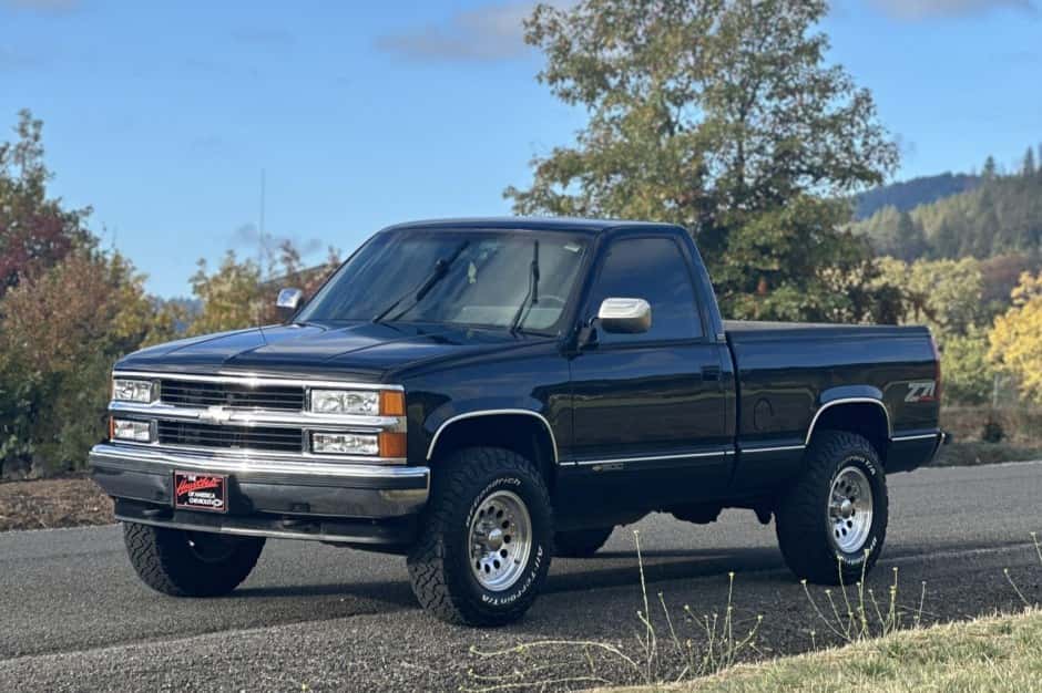 1994 Chevrolet C/K GMT400 (1988-2002) sold for $14,750