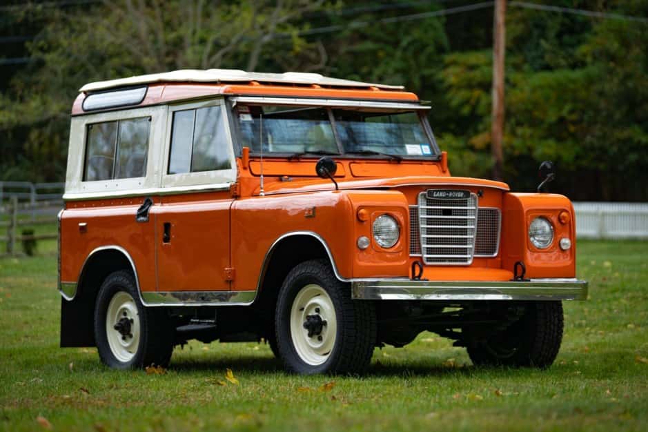 1973 Land Rover Series 88 sold for $21,000