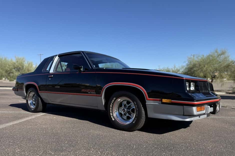 1983 Oldsmobile Hurst/Olds sold for $24,250