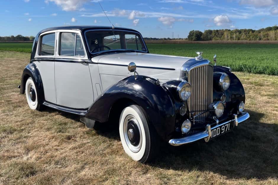 1952 Bentley Mark VI sold for $23,300