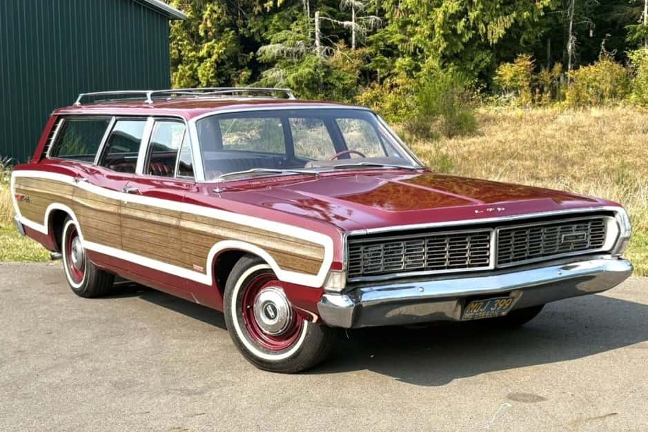 1968 Ford Country Squire sold for $10,000