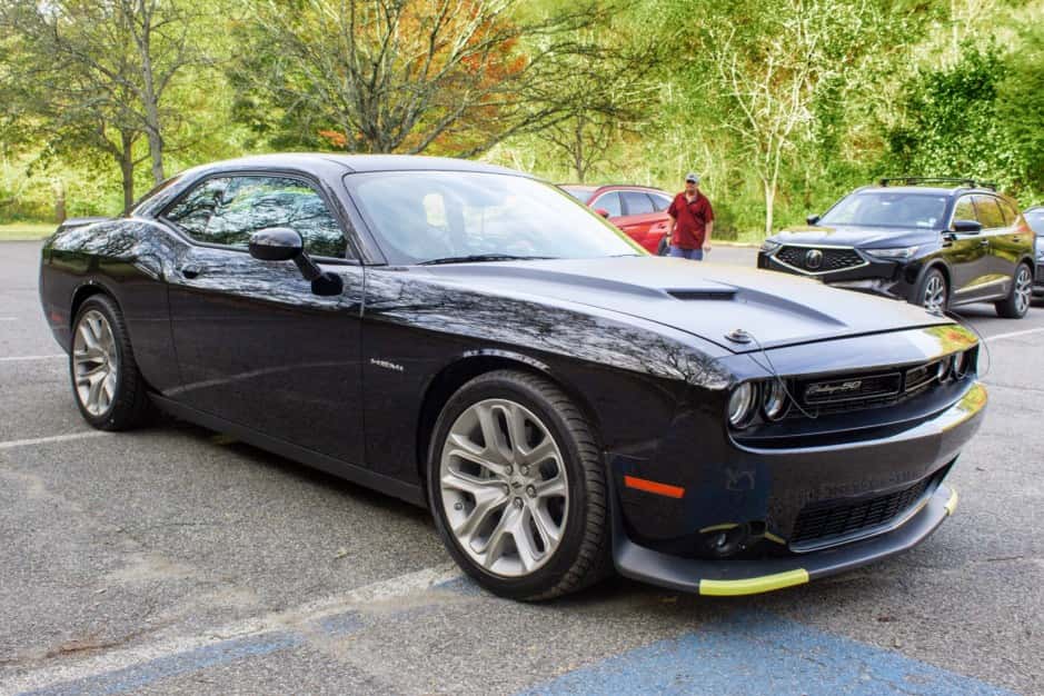 2020 Dodge Challenger (non-SRT, 2009-2023) sold for $30,250