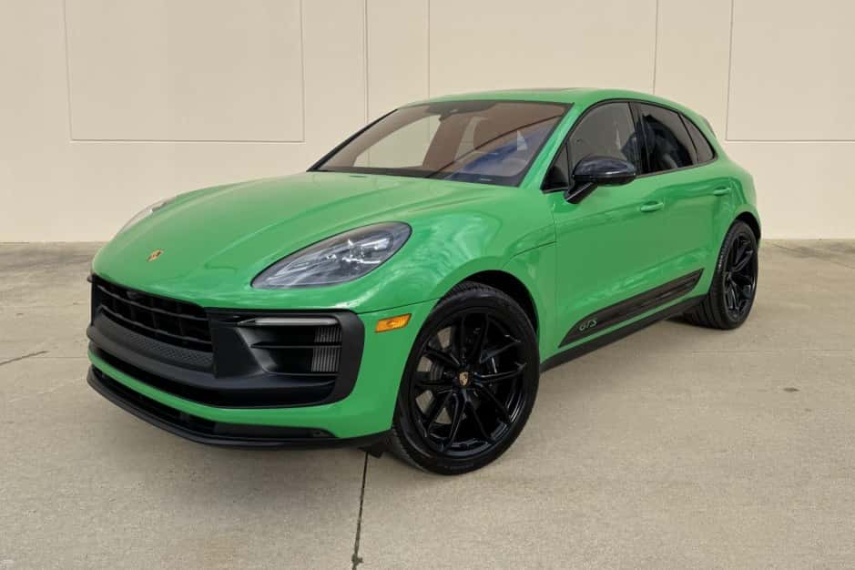 2022 Porsche Macan sold for $63,333