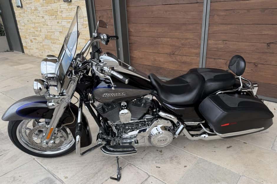 2008 Harley-Davidson CVO sold for $12,000