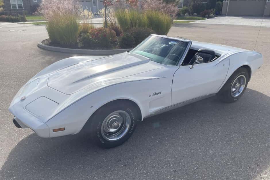 1975 Chevrolet Corvette C3 sold for $10,000