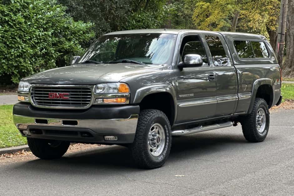 2001 GMC Sierra HD (GMT800 2000-2007) sold for $18,000