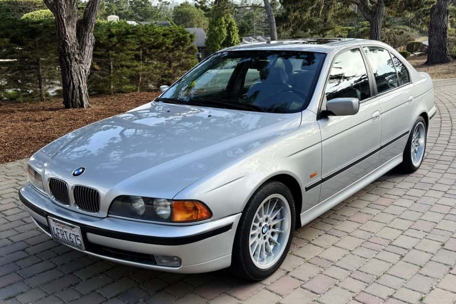 1999 BMW E39 5-Series sold for $23,500