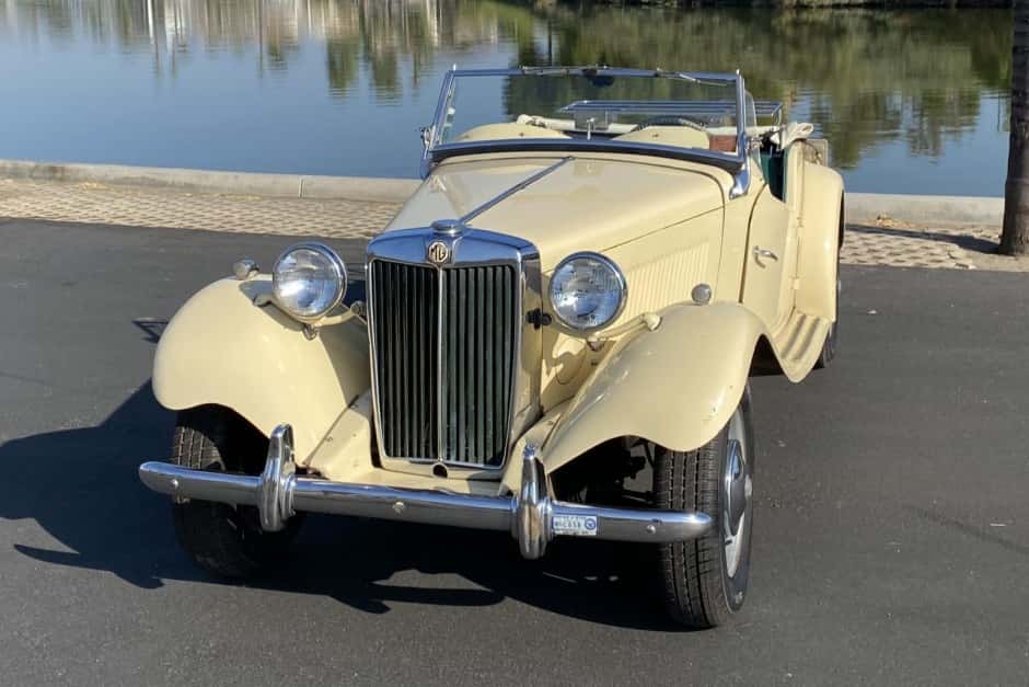 1950 MG TD sold for $9,500
