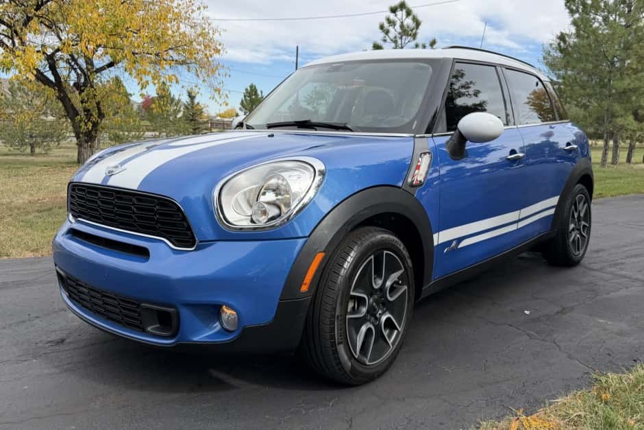 2012 Mini R60 Countryman sold for $9,800