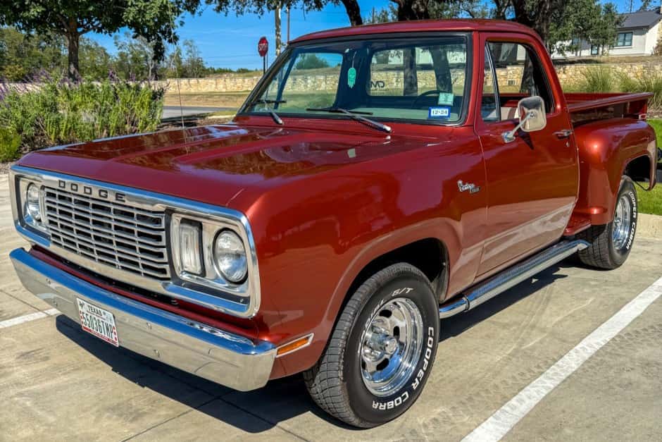 1977 Dodge D-Series (1972-1980) sold for $15,650