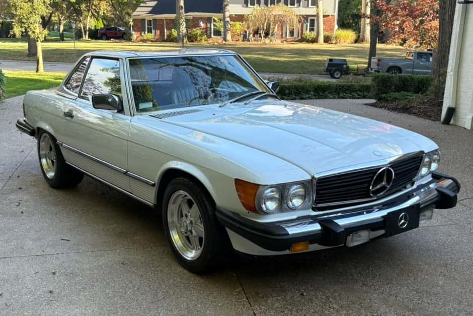 1988 Mercedes-Benz R107 SL sold for $8,700