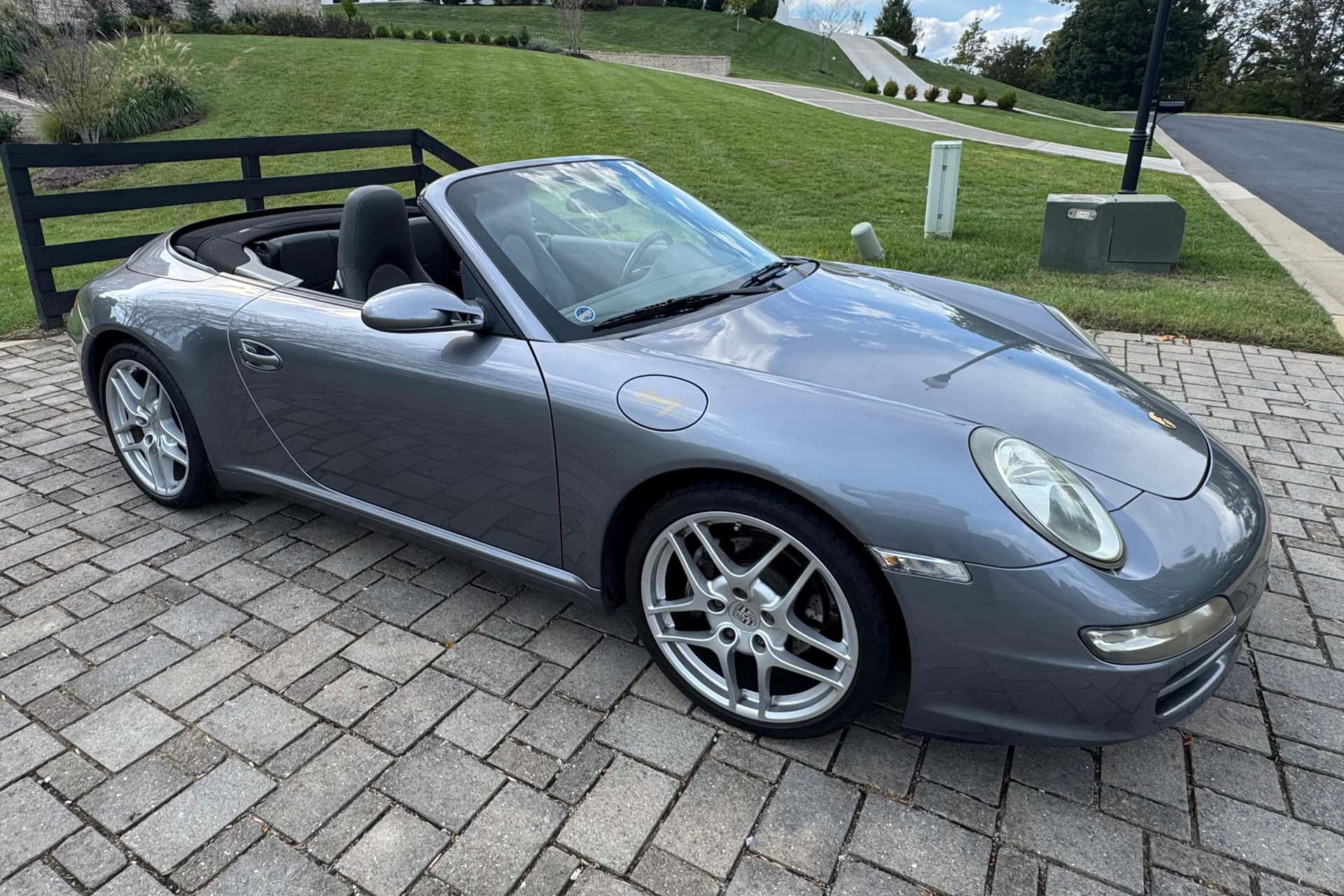 2005 Porsche 997 911 sold for $27,750