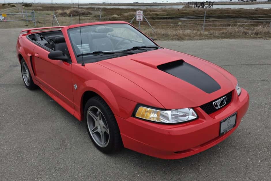 1999 Ford Mustang SN95 1994-2004 sold for $12,500