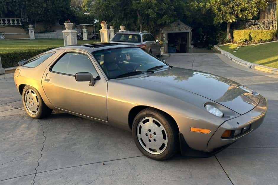 1984 Porsche 928 sold for $37,500